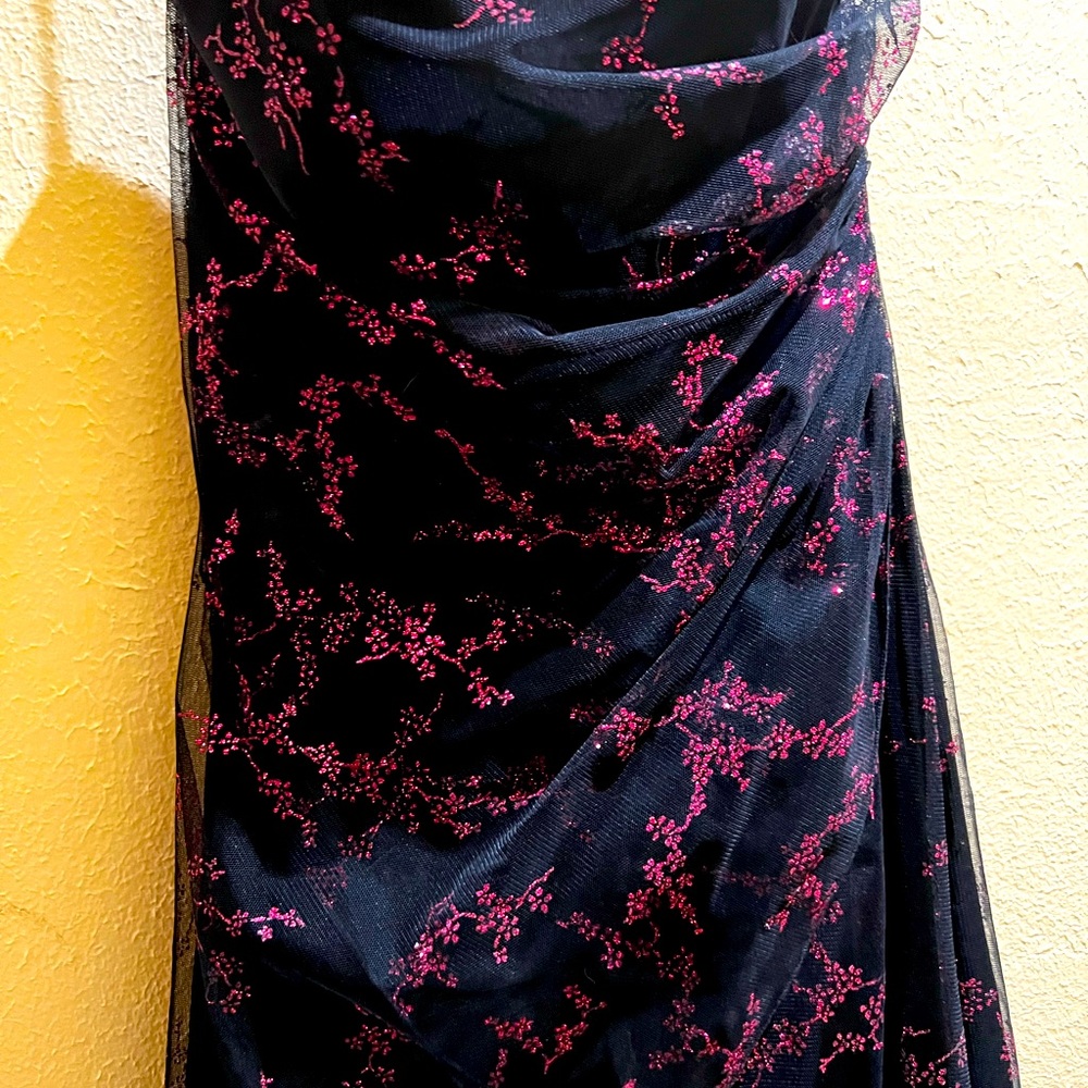Long black prom dress